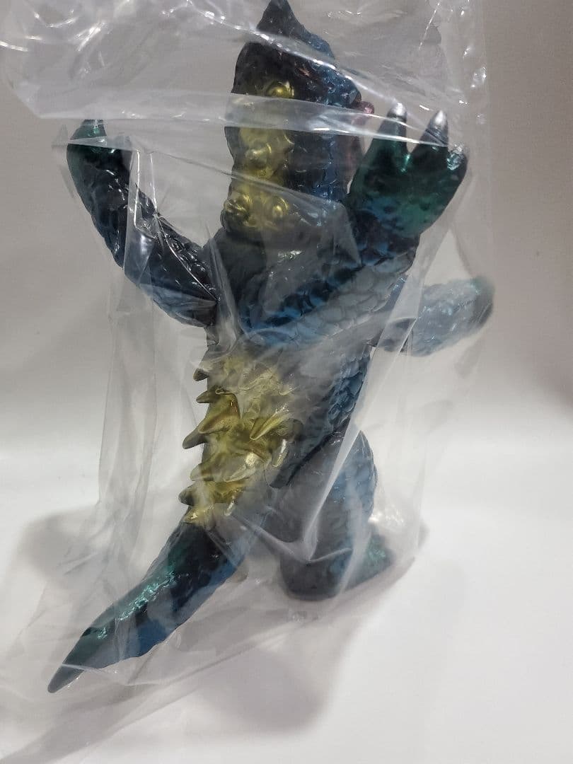 M*読様 Marmit マーミット スカルヘッドバット パチ怪獣 ソフビ 4本腕