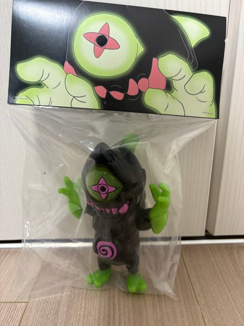 モモコスタジオ　地獄鮫　ソフビ 11月27日(水)18時より抽選開始】【Momoco Studio】地獄鮫が登場