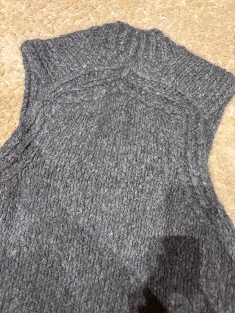 hana 様専用 lohen ローヘン カシミヤVネックベスト グレー - メルカリ