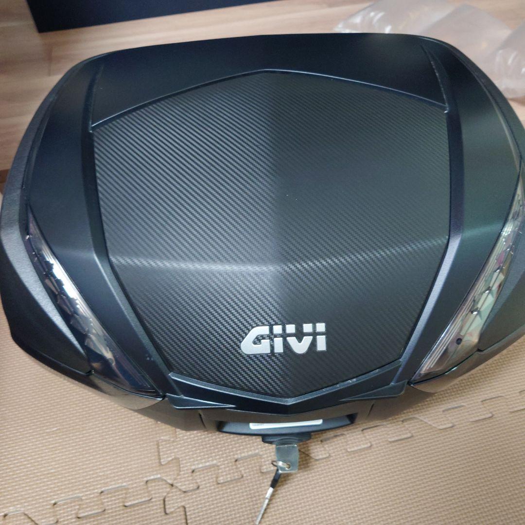 GIVI モノキートップケースV47 カーボン 美品ベース無し GIVI（ジビ） 【セール3/15まで】GIVI V58NT MAXIA 5 トップケース