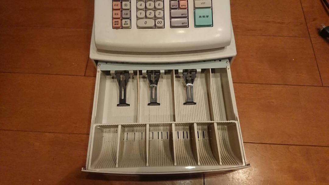 SHARP 電子レジスター XE-A127 店舗用品 レジ ドロワーキー無し - メルカリ