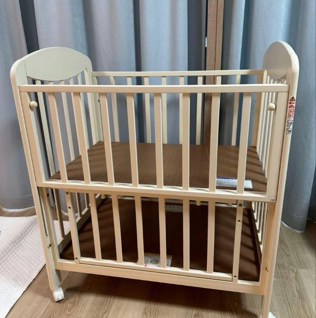 良品/特典付き】カトージ ベビーベッド ミニ立ちベッド（プチバニラ