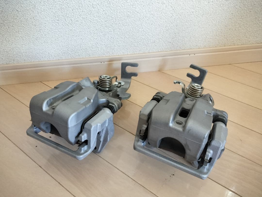 【新車納車取り外し】NDロードスターRF（NDERE）リアブレーキキャリパー一式 新車納車取り外し】NDロードスターRF（NDERE）リアブレーキキャリパー