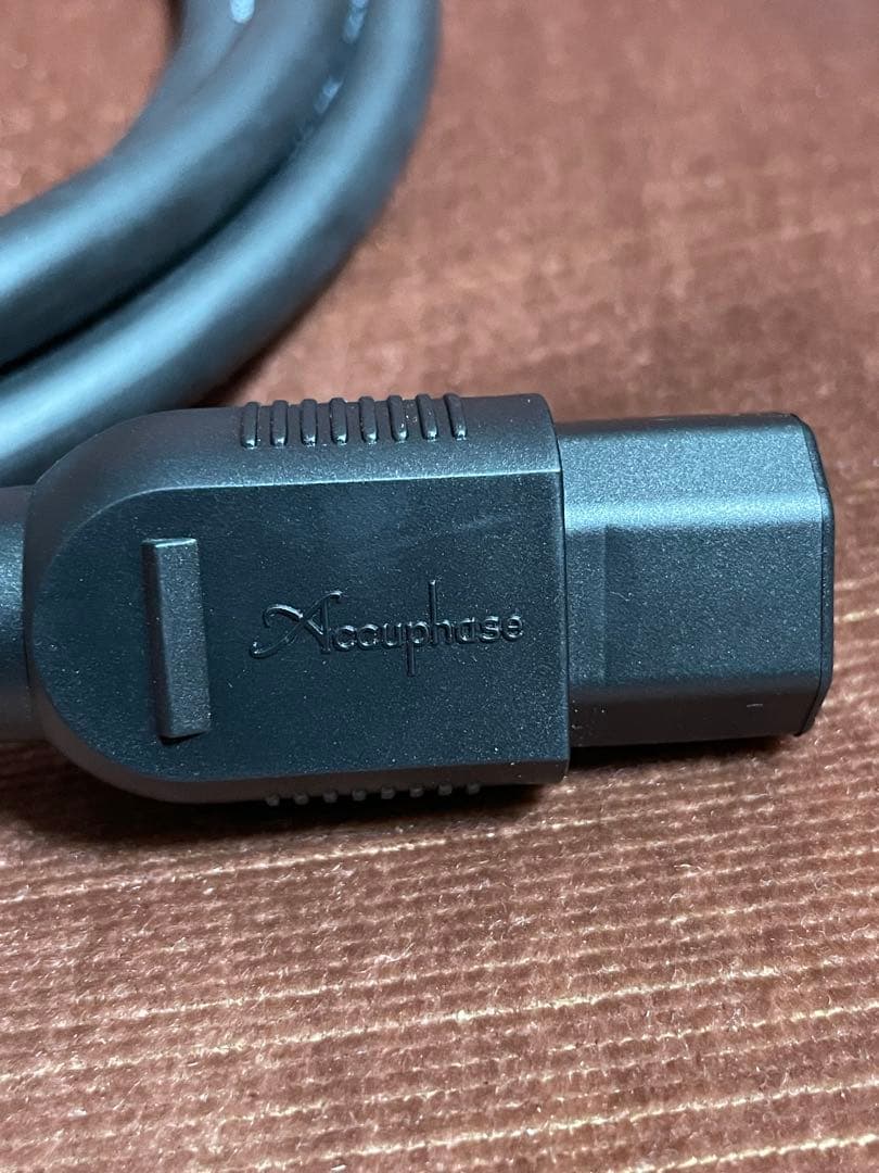 アキュフェーズ電源ケーブル（2.0m） APL-1 純正オプション　新品！