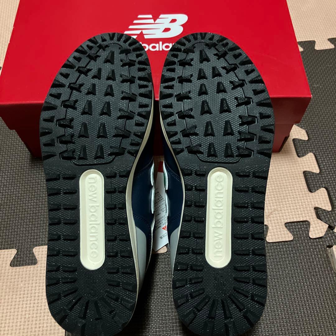ニューバランス　新品未使用　23.5cm 2E レディース　ゴルフシューズ