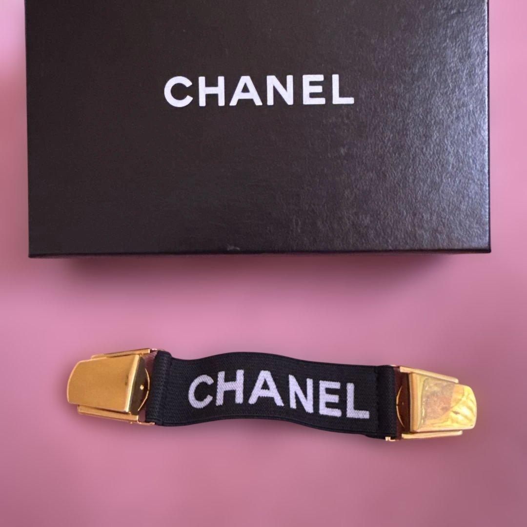 CHANEL アームサスペンダー ブラック ゴールド　ヴィンテージ CHANEL(シャネル) サスペンダー ブラック×ゴールド｜【公式】カインド