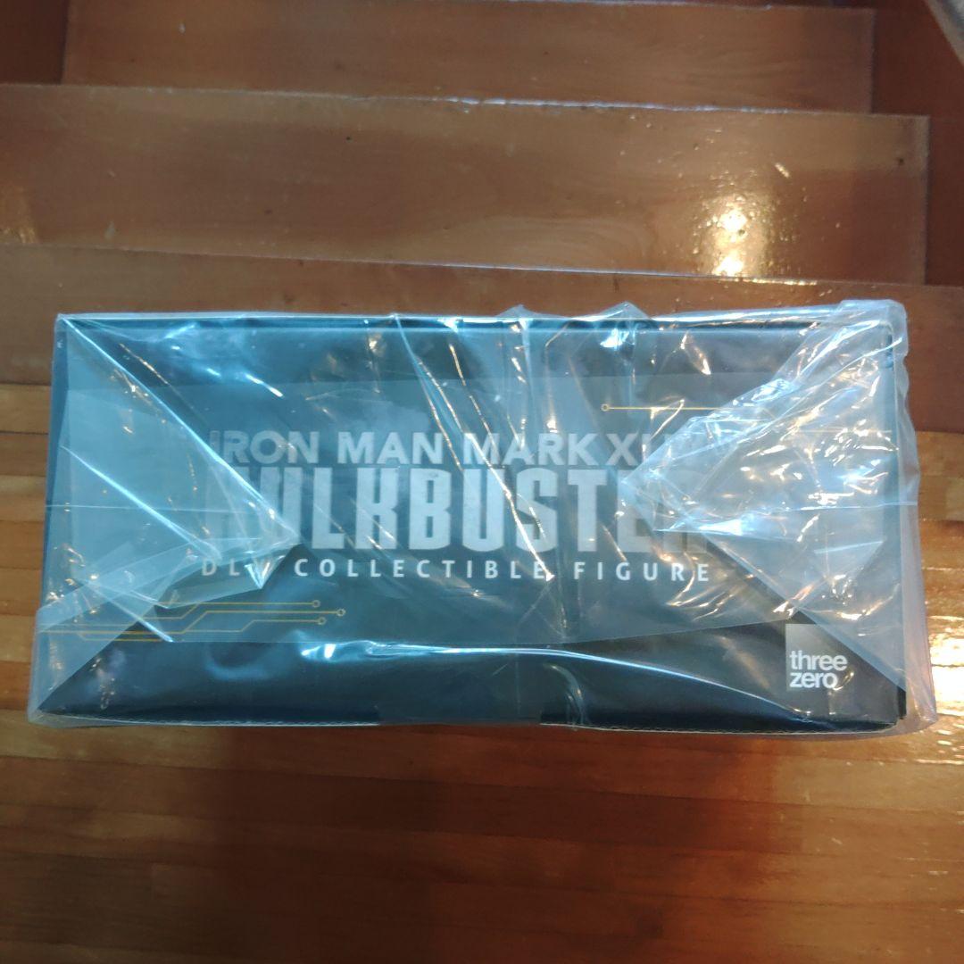 未開封DLX Iron Man Mark 44 “Hulkbuster”
