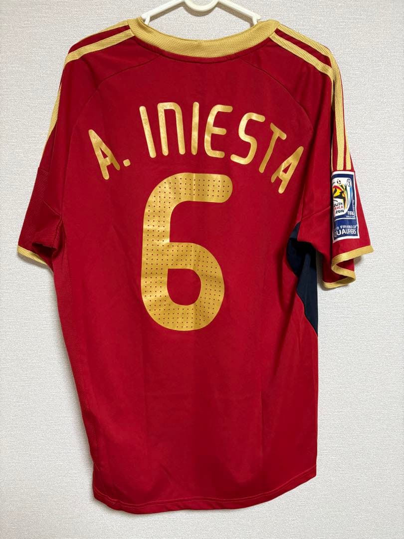 adidas スペイン代表 イニエスタ NO.6 2010 W杯モデル - メルカリ