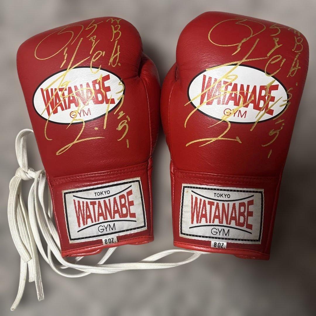 内山高志　サイン入りボクシンググローブ Winning V9 ボクシンググローブ 内山高志サイン入り キーホルダー