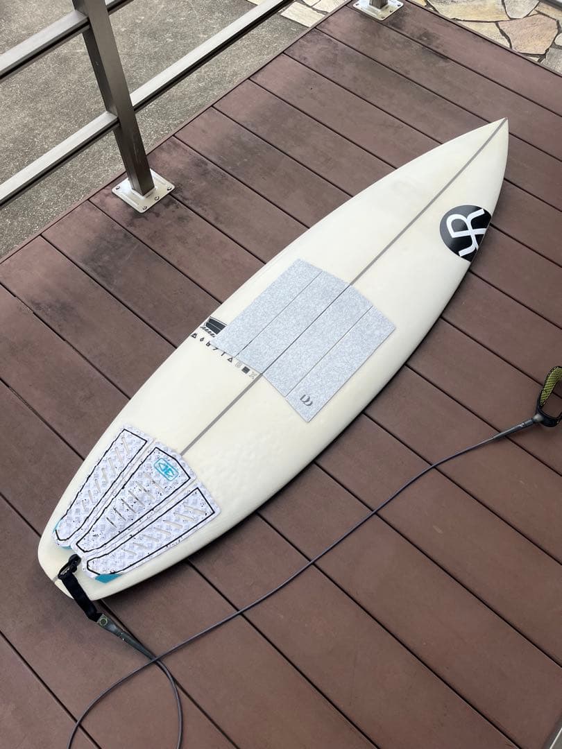 JS サーフボード MONSTA BOX 2020 5'8 26.3L