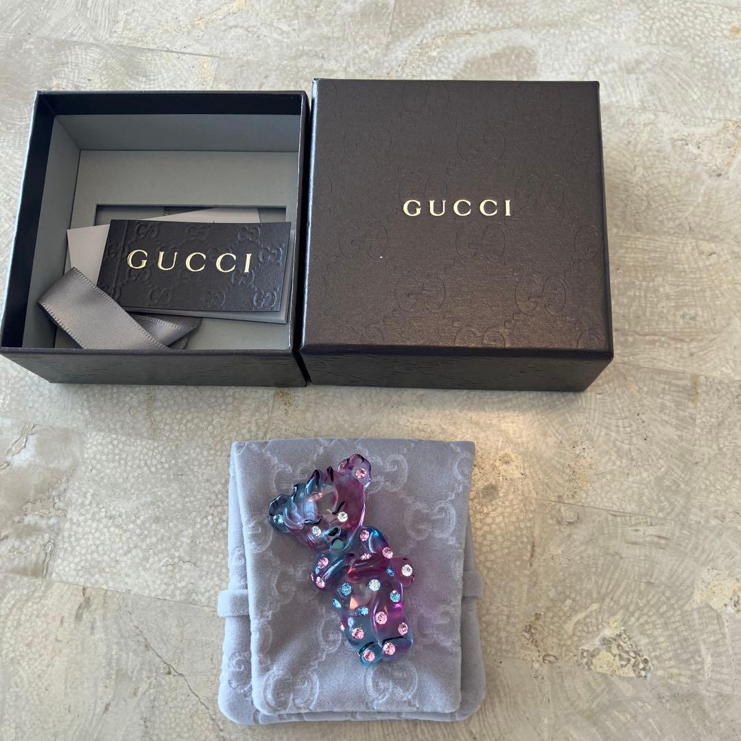 Gucci ブローチ HAHAHA シリーズ - メルカリ