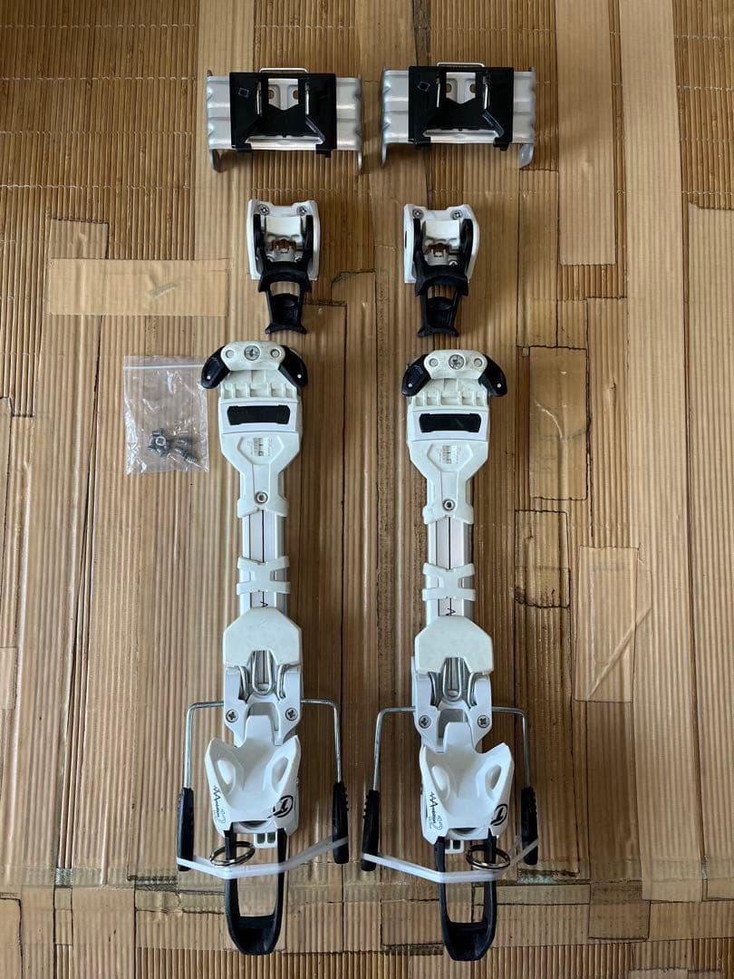 Tyrolia Ambition 12 ビンディング ホワイト Tyrolia Ambition 12 ビンディング ホワイト Tyrolia AM 12 GW