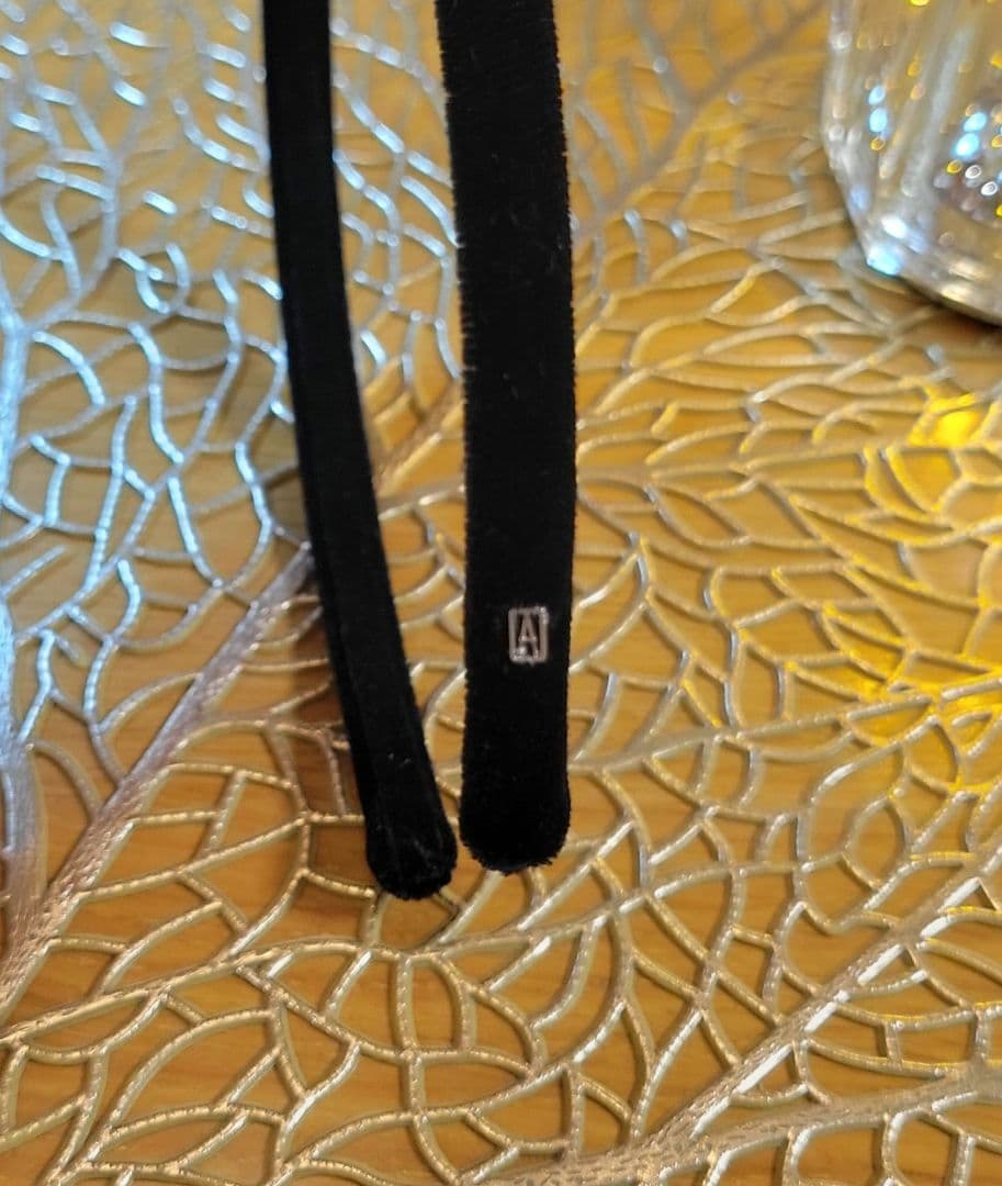 ほぼ新品☆アレクサンドル ドゥ パリ カチューシャ 極細タイプ - メルカリ