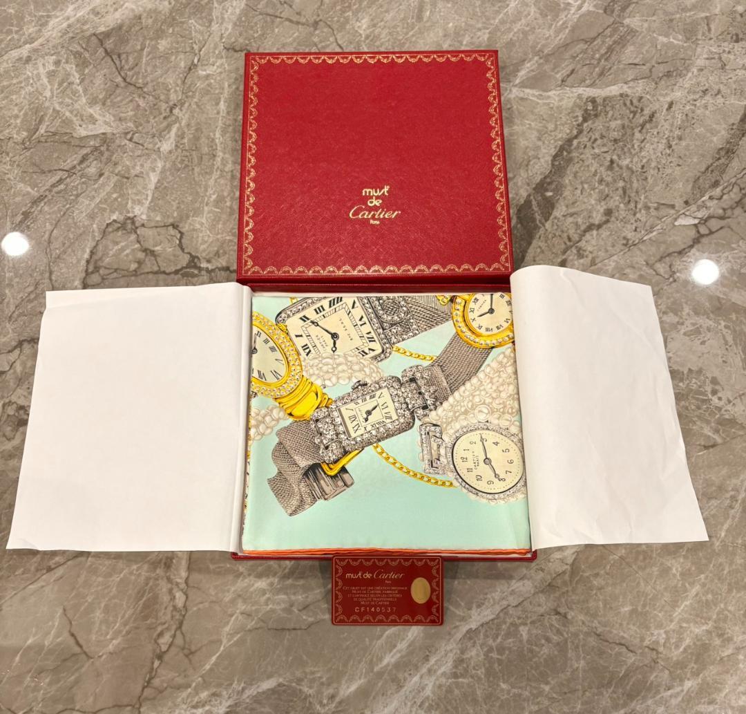 美品】Cartier スカーフ 時計モチーフ ミントグリーン - メルカリ