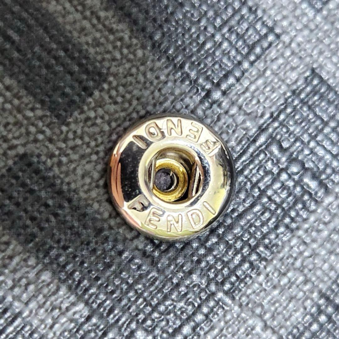 ✨極美品 付属品完備✨フェンディ キーケース 6連 バイカラー 人気