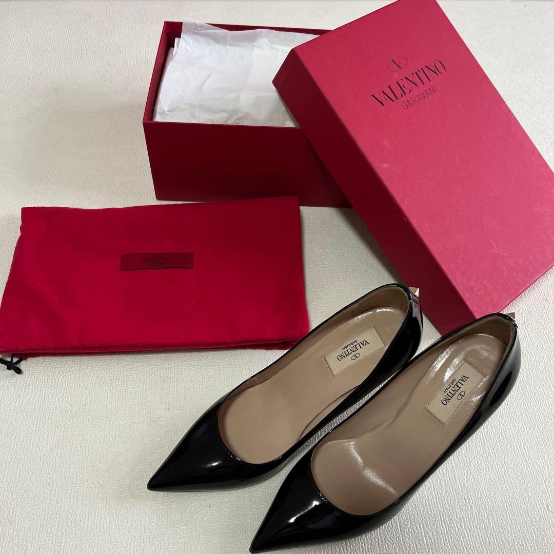 【momo】Valentino ブラックらハイヒール　38 楽天市場】VALENTINO（パンプス｜レディース靴）：靴の通販