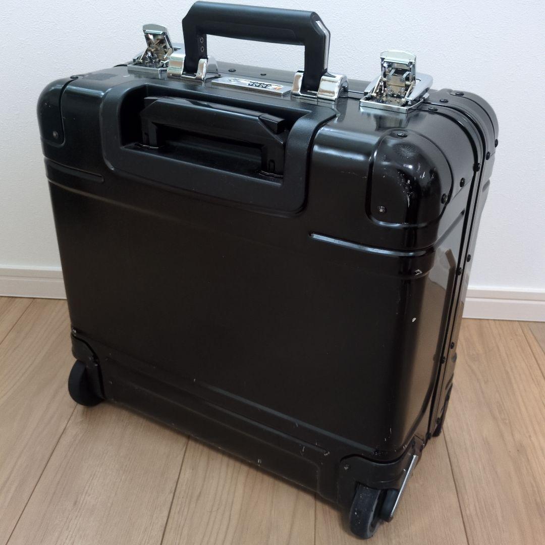 ゼロハリバートン キャリーケース 鍵なし ZRP-ZX | Carry-On 32L 80531 – ZERO HALLIBURTON