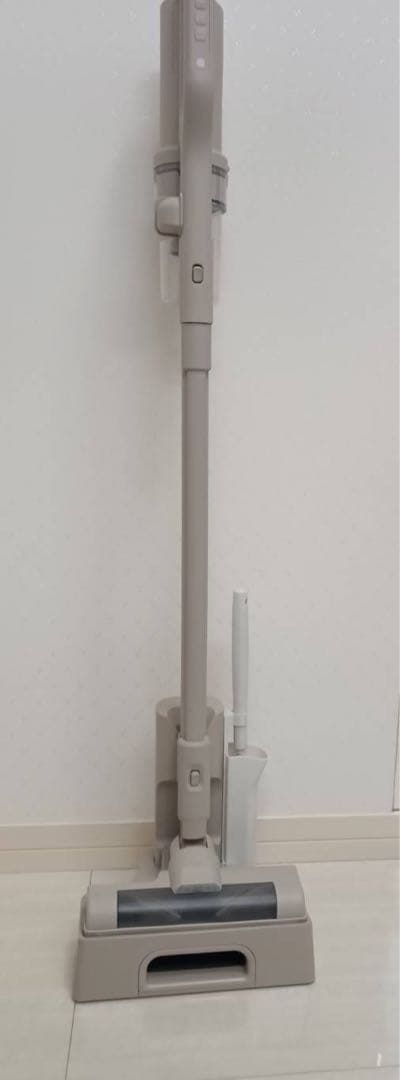 【極美品】アイリスオーヤマ 軽量コードレススティッククリーナー マジカリーナ 充電式サイクロンスティッククリーナー MagiCaleena マジカリーナ