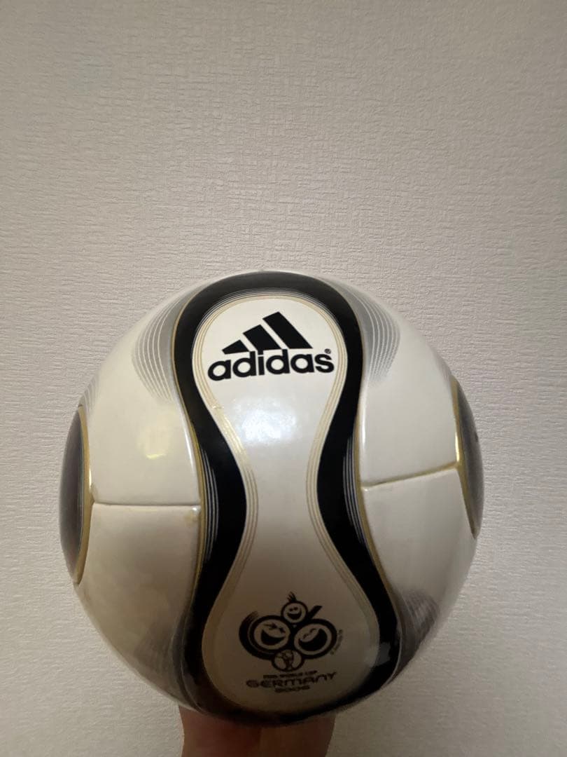 adidas TEAMGEIST 2006年 ドイツワールドカップ公式球 - メルカリ