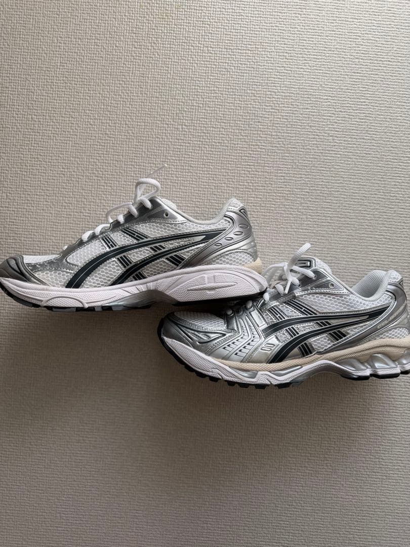 【美品】ASICS GEL-KAYANO14 26.5cm
