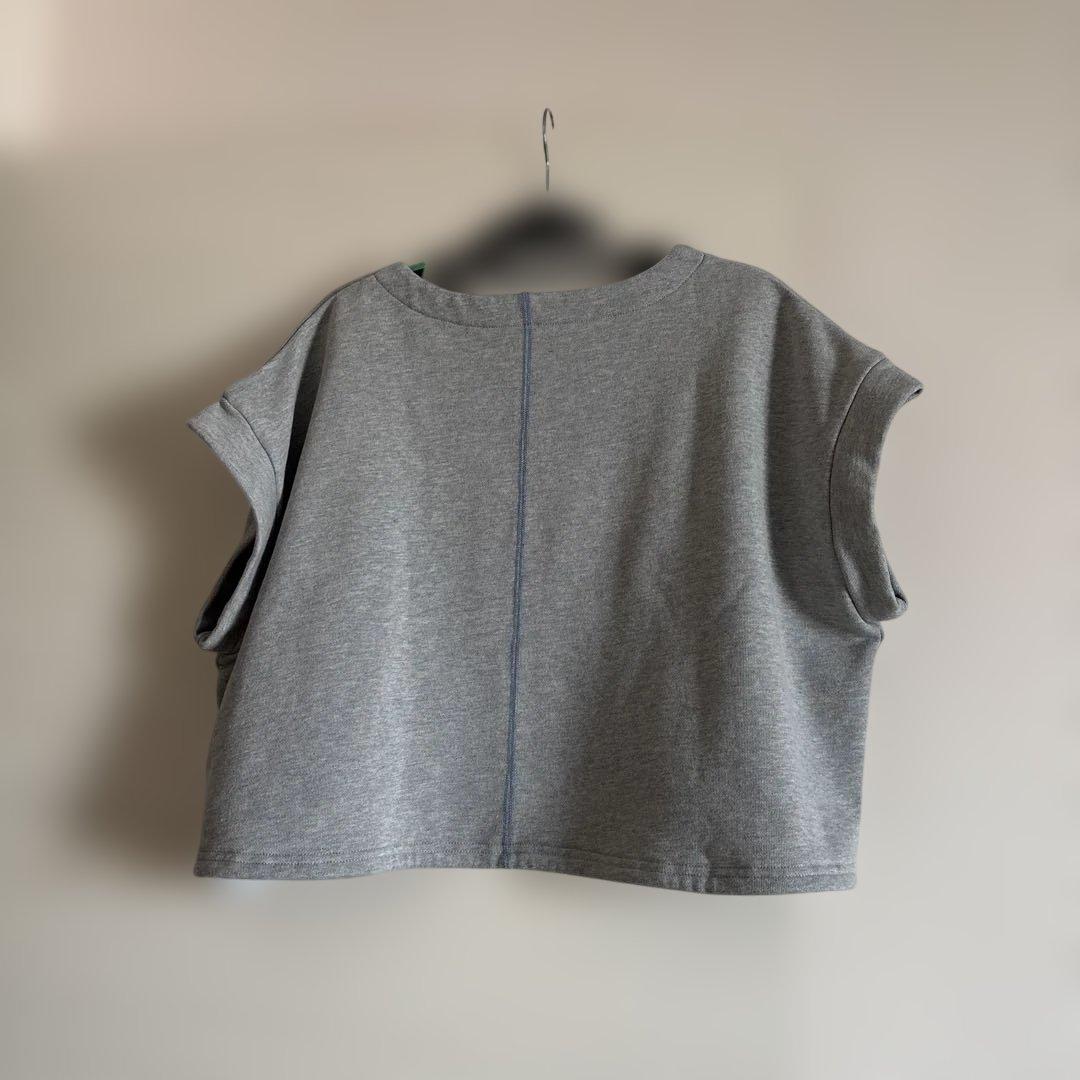 新品タグ付 アヤン ayane ベスト デニムロゴ グレー 裏毛 - メルカリ