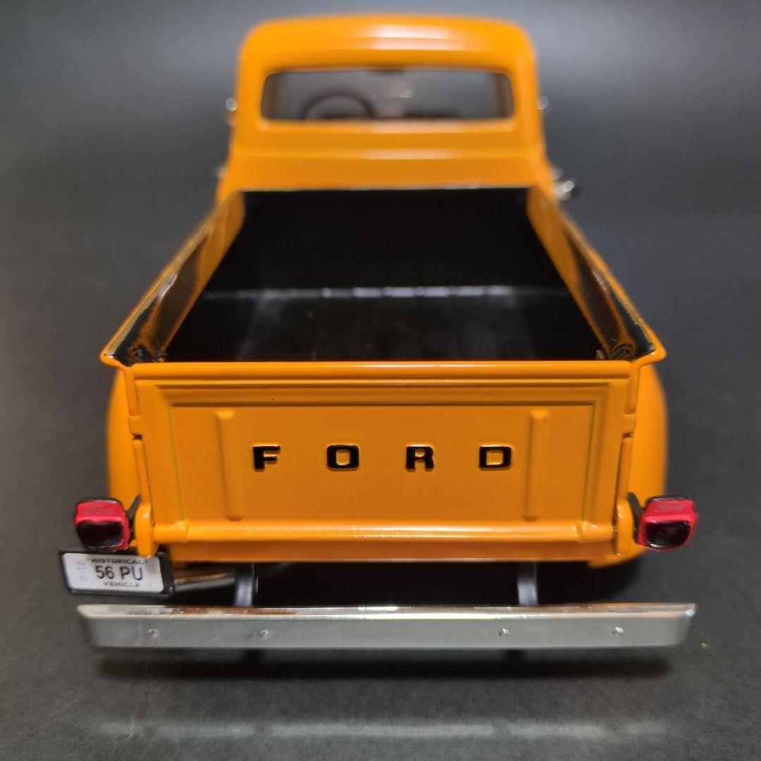 1/18ミニカー FORD F1 STREET ROD パンプキン - メルカリ