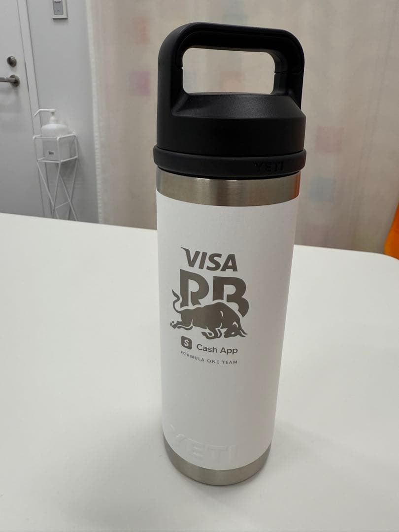 YETI ウォーターボトル F1 レーシングブルズ