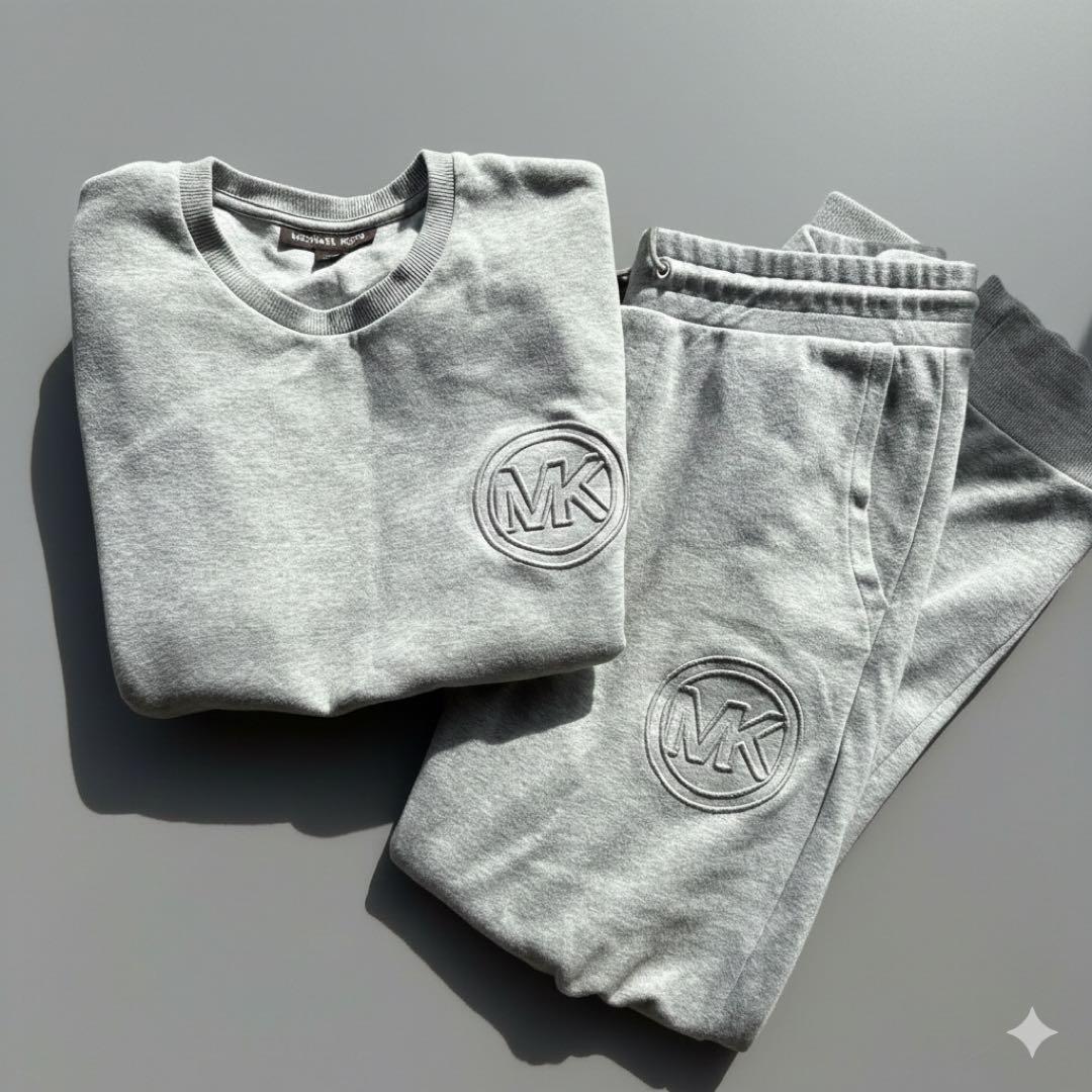 K*♫様 MICHAEL KORS エンボスロゴ スウェット上下 セットアップ K*♫様 MICHAEL KORS エンボスロゴ スウェット上下 セットアップ