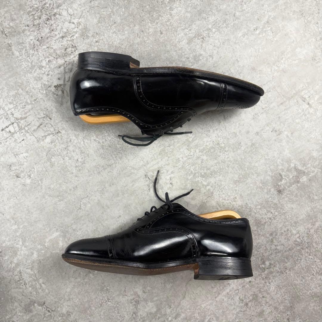 Church's チャーチ 内羽 ストレートチップ メダリオン レザーシューズ