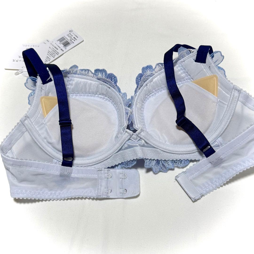 ワコール パルファージュ フロントエックスプラスブラ C70M - メルカリ