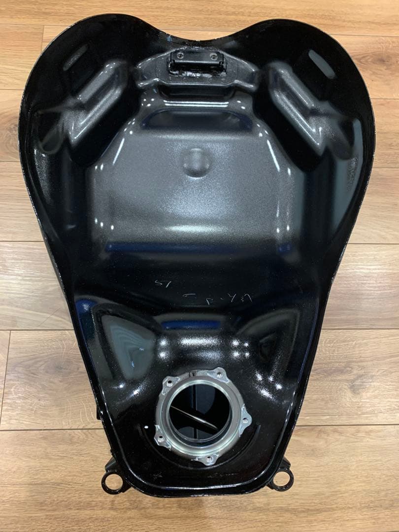 美品】Kawasaki z900rs タンク ブルーボール 24年 - メルカリ