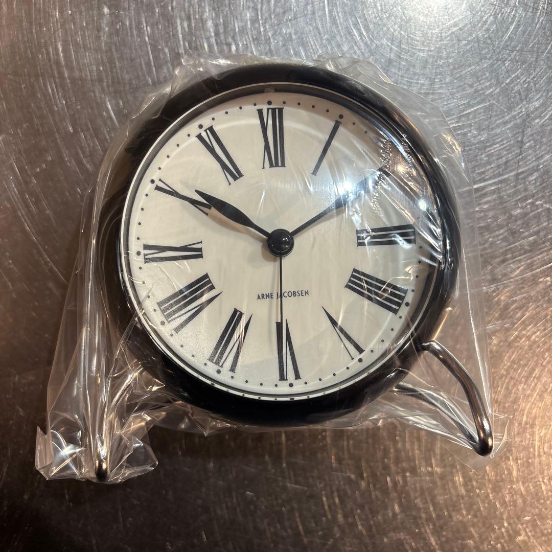 り*つ様 Arne Jacobsen ROMAN アラーム付き置時計 11cm - メルカリ