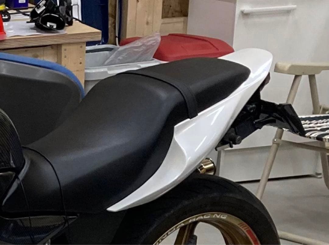 VTR250 FI CBR600RRテールカウル ロクダボテール シートカウル - メルカリ