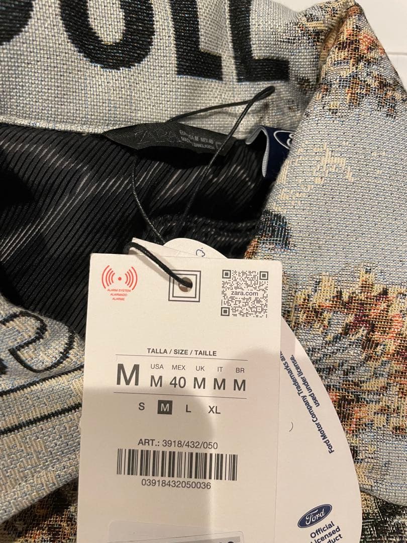 タグ付き新品☆ZARAのフォードジャガードパフジャケット☆Mサイズ☆単