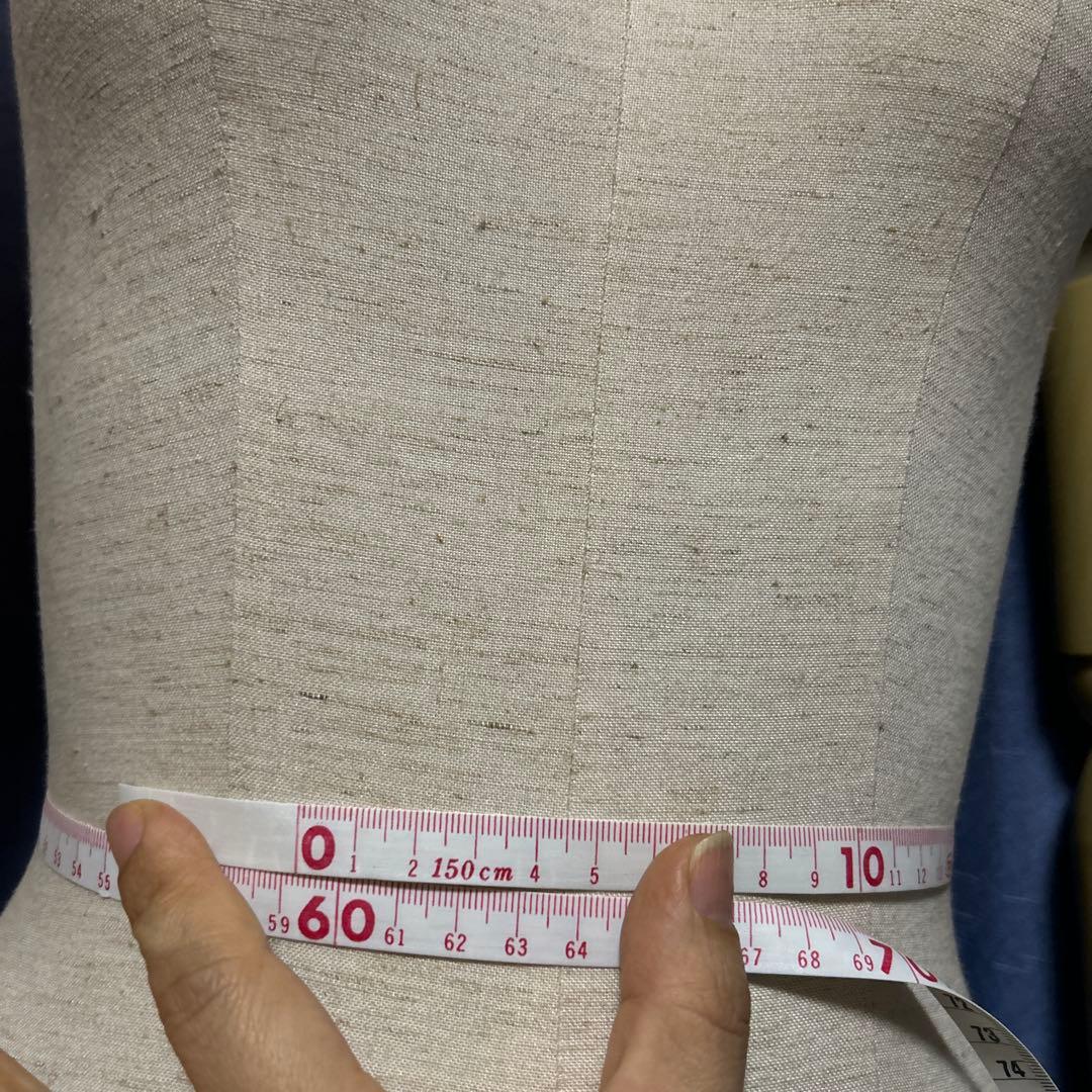 トルソー 可動式ベージュフルボディマネキン アーム付き 可動式の腕を