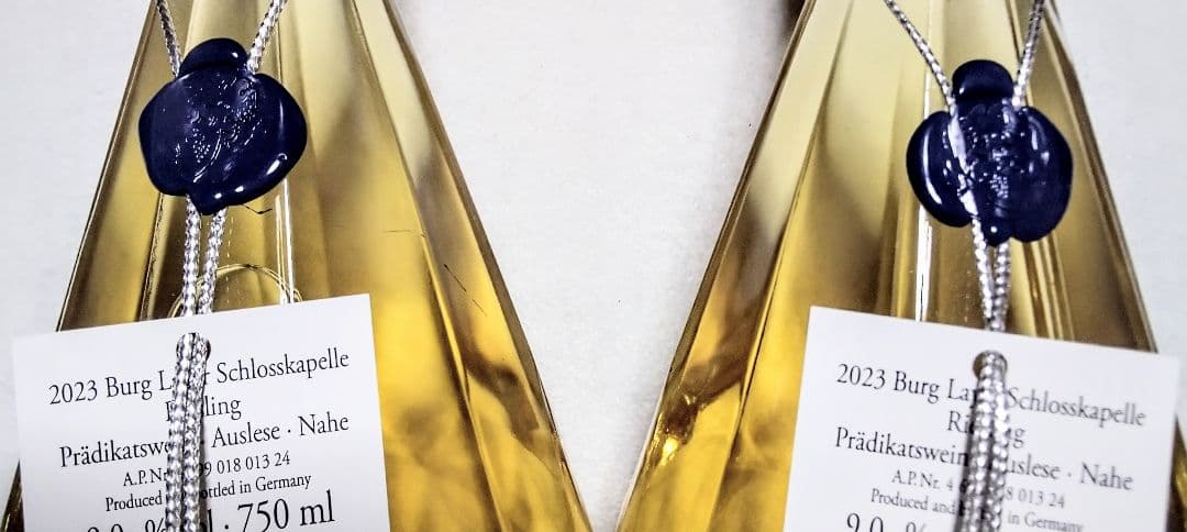 超高級白ワイン (ピーロート限定ボトルダイヤモンド & エスパスハーフ