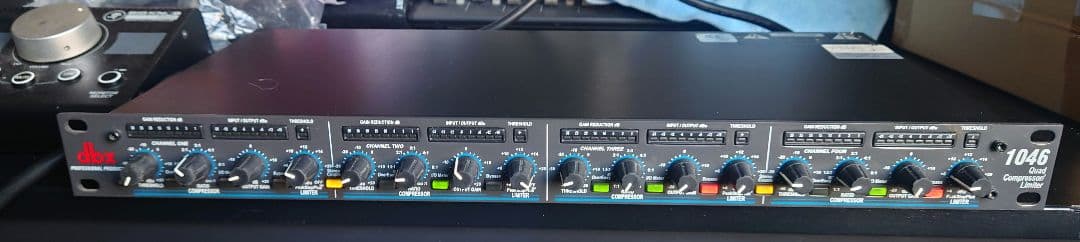 DBX 1046 コンプレッサー/リミッター - メルカリ