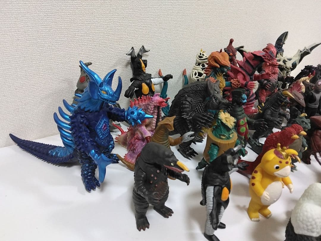 ウルトラマンシリーズ 怪獣フィギュア＋ゴジラ/全45体【希少・レア