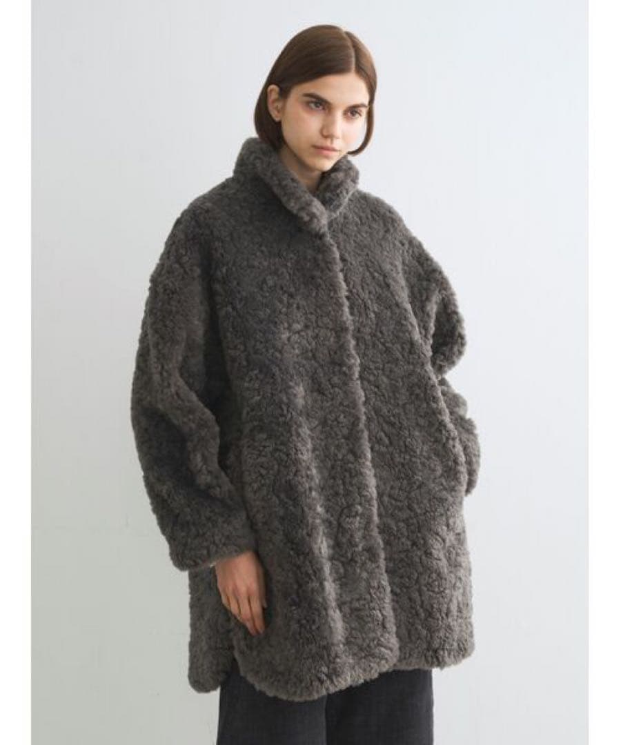 three dots スリードッツ エコペル社 アップサイクルエコファーコート