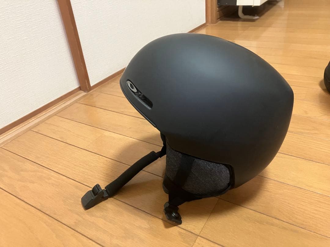 Oakley スケートボードヘルメット マットブラック Oakley スケートボードヘルメット マットブラック