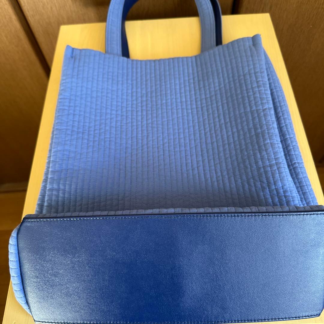 週末お値下げ】ファミリア ピオヌンナル コラボバッグ PORTE A4サイズ