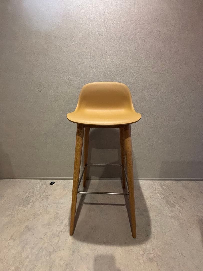Muuto ハイチェア Fiber Counter Stool 2 ファイバーカウンタースツールの通販 | 家具・インテリア通販 MAARKET