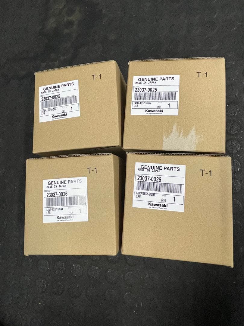 M*k様 ゼファー750用 新品ウインカーセット23037-0025/23037 カワサキ（Kawasaki） ☆KAWASAKI 純正typeウィンカー！【1台分4個SET