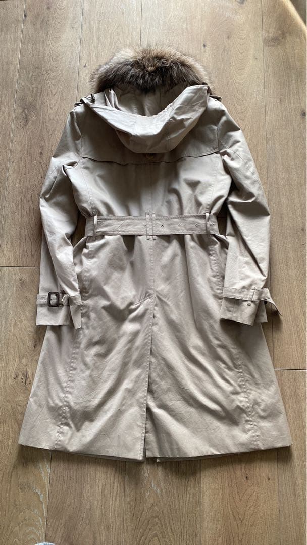 Burberry トレンチコート フード、首元のファー、裏地、取り外し可