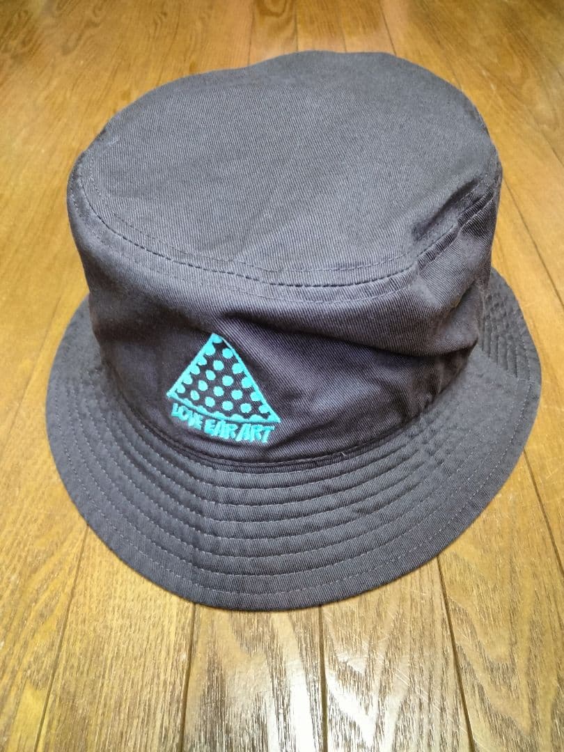 美品 Love ear art 限定 バケットハット ラブイヤーアート 長瀬着