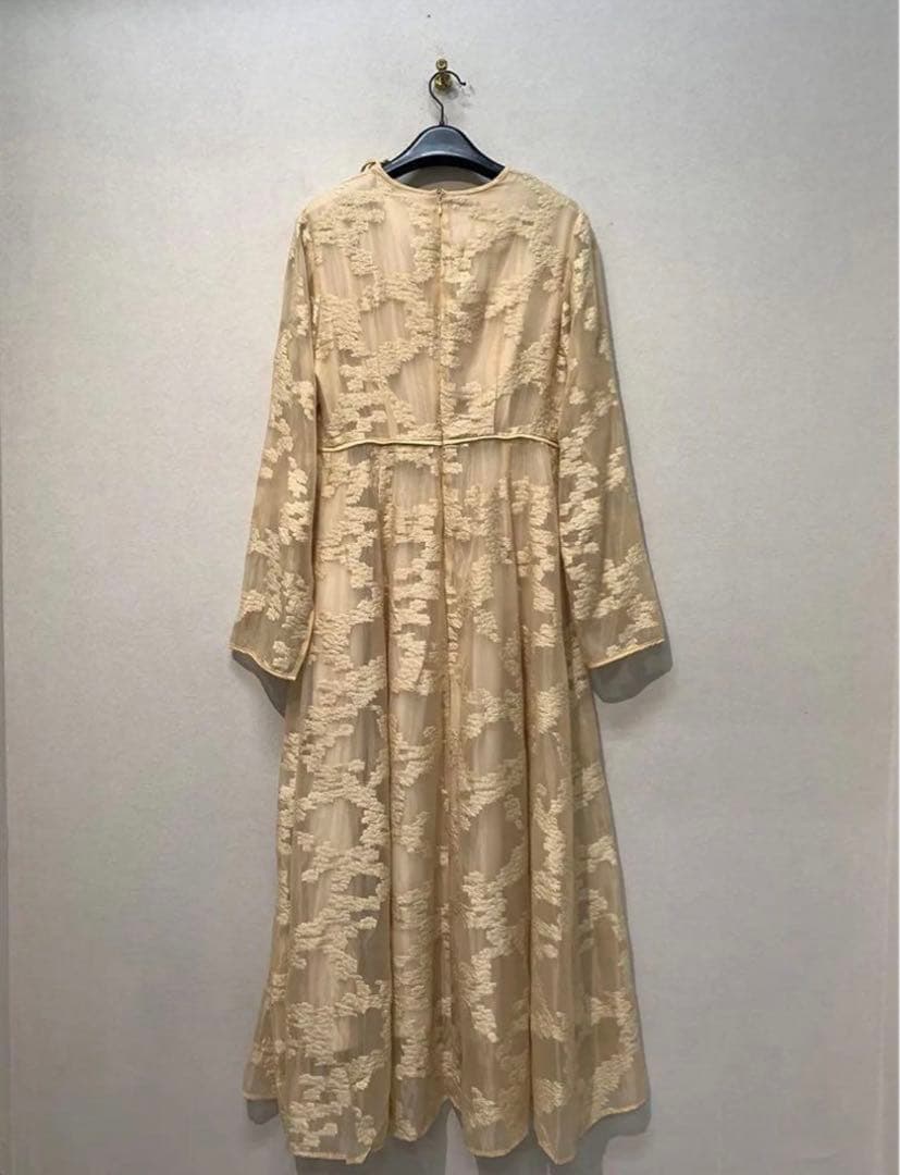 CLANE BULGED FLOWER JACQUARD ONE PIECE - メルカリ