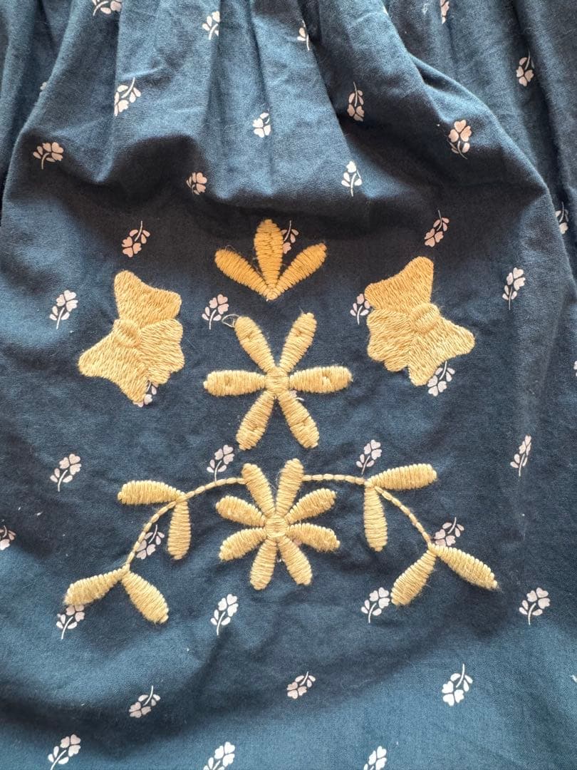 Apolina】SISSY smock dress刺繍ワンピース 2-3y - メルカリ