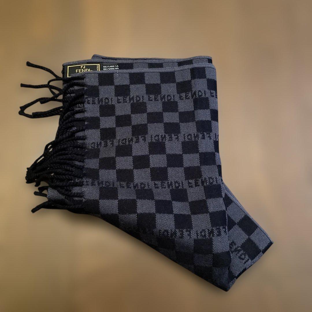 FENDI フェンディ チェック柄マフラー グレー/ブラック 楽天市場】FENDI フェンディ マフラー ズッカ柄 ストライプ ブラック