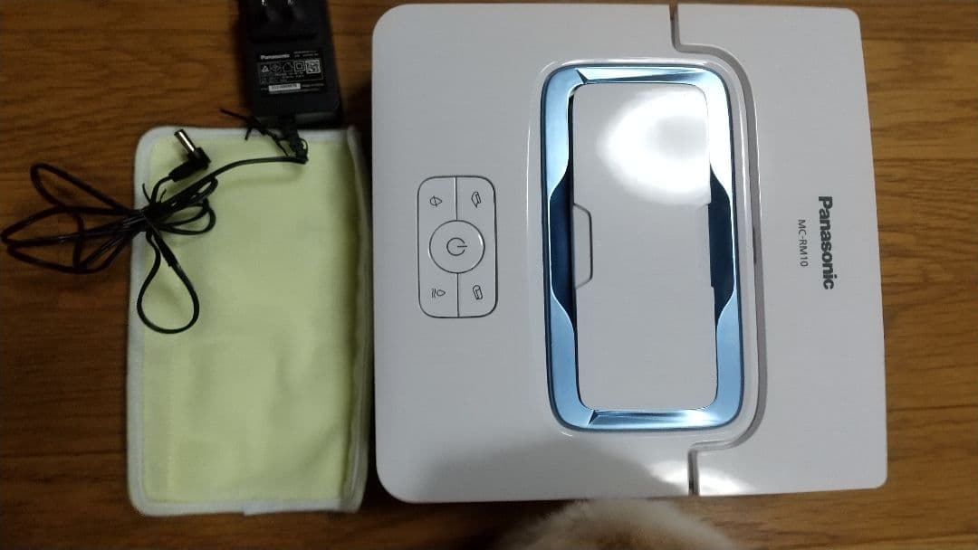 Panasonic MC-RM10床拭きロボット掃除機 床拭きロボット掃除機 Amazon | パナソニック 床拭きロボット ロボット掃除機 水拭き