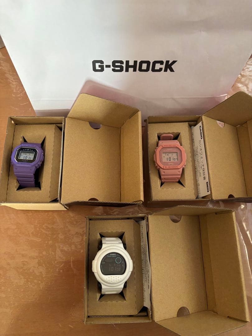 カシオ　Gショック　2026年福袋　腕時計3本セット　新品未使用品　ベビーG 1本あたり約3600円!? 約1万円で5万5000円分入ったド派手なG-SHOCKが3